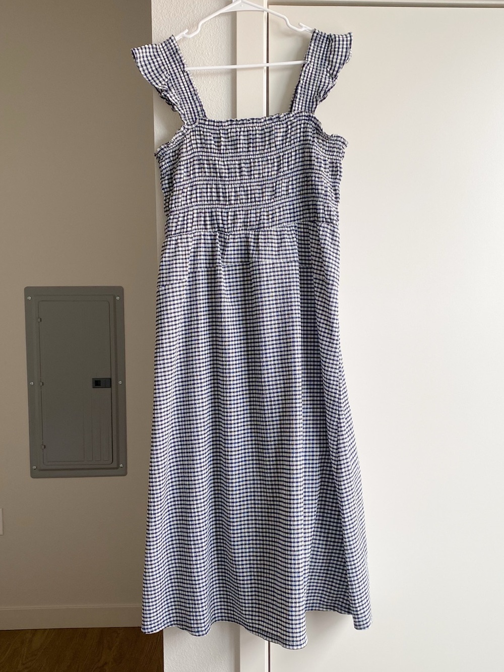 Old Navy Gingham Smocked Midi Dress in Navy White Size L cottagecore prairie